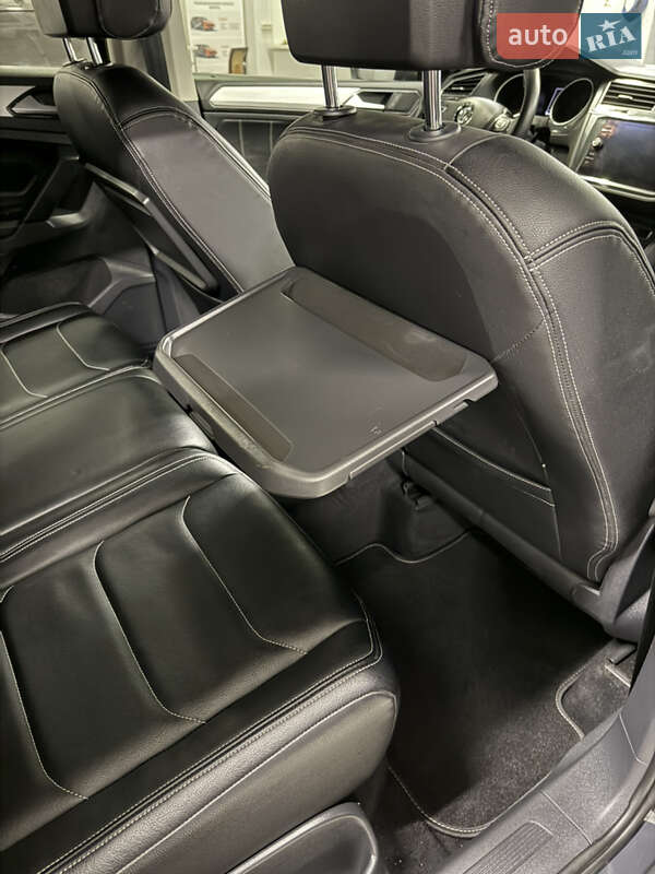 Позашляховик / Кросовер Volkswagen Tiguan 2018 в Києві фото 14 Позашляховик / Кросовер Volkswagen Tiguan 2018 в Києві