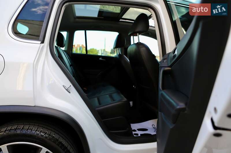 Позашляховик / Кросовер Volkswagen Tiguan 2017 в Дрогобичі