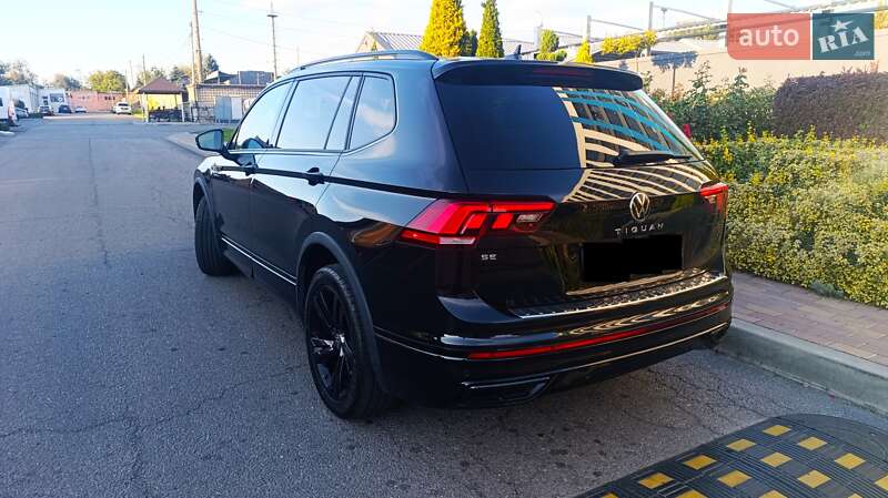 Внедорожник / Кроссовер Volkswagen Tiguan 2023 в Днепре