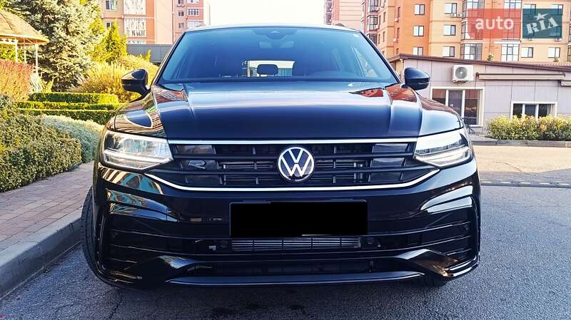Внедорожник / Кроссовер Volkswagen Tiguan 2023 в Днепре