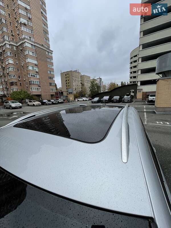 Внедорожник / Кроссовер Volkswagen Tiguan 2011 в Киеве