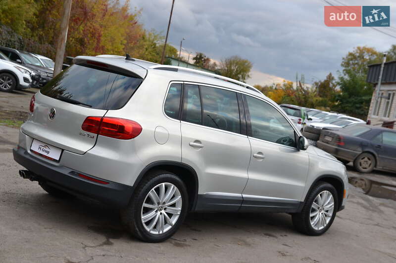 Внедорожник / Кроссовер Volkswagen Tiguan 2012 в Луцке