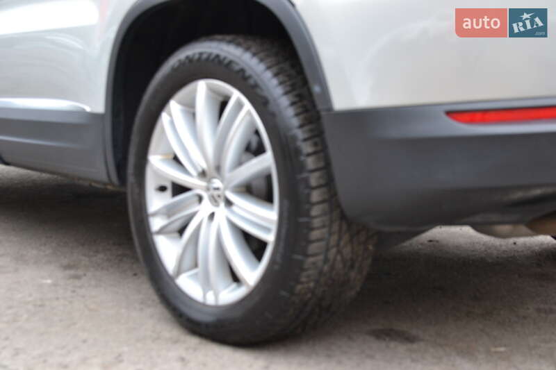 Внедорожник / Кроссовер Volkswagen Tiguan 2012 в Луцке