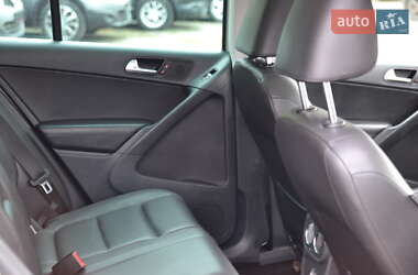 Внедорожник / Кроссовер Volkswagen Tiguan 2012 в 