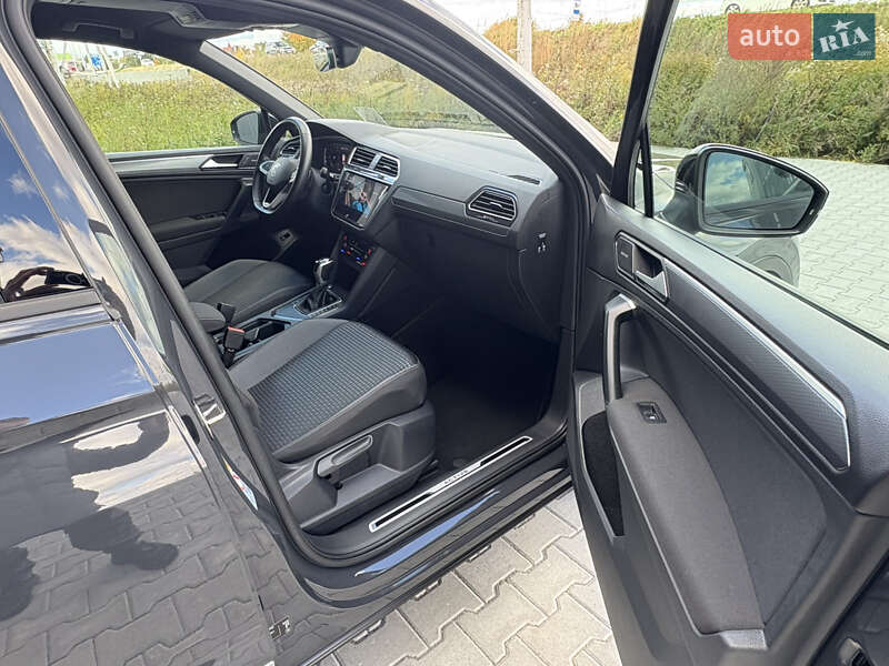 Позашляховик / Кросовер Volkswagen Tiguan 2021 в Львові фото 74 Позашляховик / Кросовер Volkswagen Tiguan 2021 в Львові