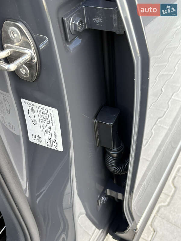 Позашляховик / Кросовер Volkswagen Tiguan 2021 в Львові фото 101 Позашляховик / Кросовер Volkswagen Tiguan 2021 в Львові