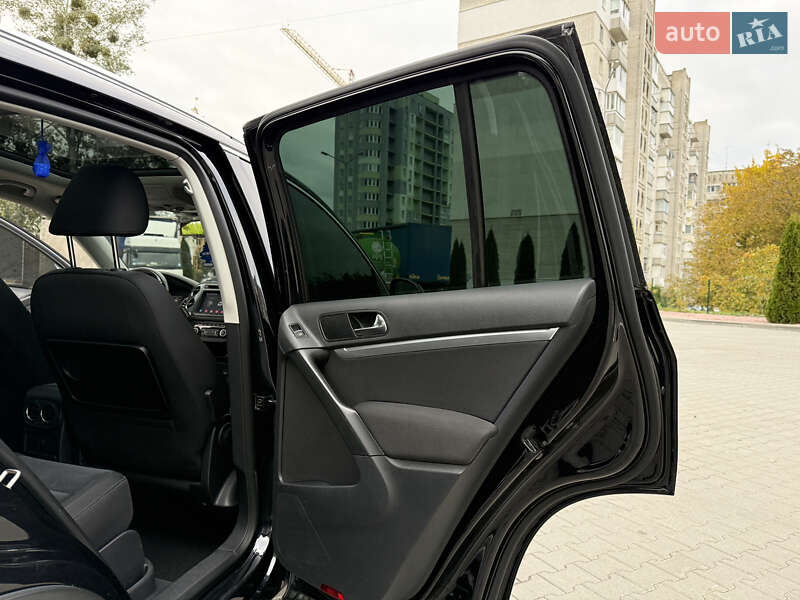 Позашляховик / Кросовер Volkswagen Tiguan 2012 в Житомирі фото 18 Позашляховик / Кросовер Volkswagen Tiguan 2012 в Житомирі