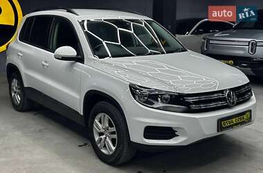 Внедорожник / Кроссовер Volkswagen Tiguan 2017 в Черновцах