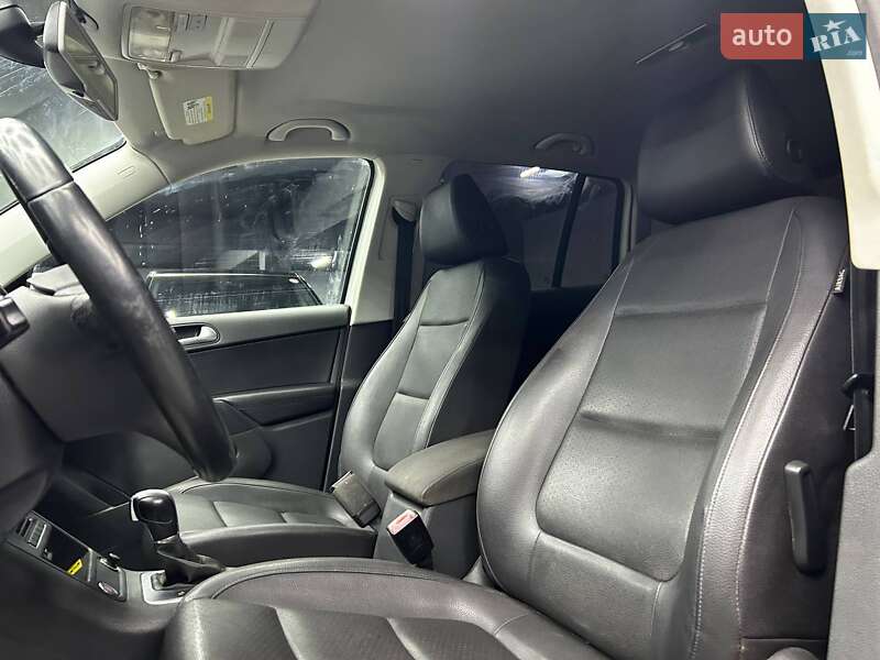 Внедорожник / Кроссовер Volkswagen Tiguan 2017 в Черновцах фото 14 Внедорожник / Кроссовер Volkswagen Tiguan 2017 в Черновцах