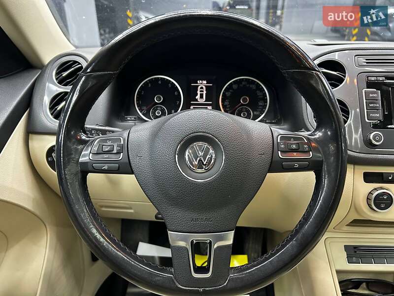 Внедорожник / Кроссовер Volkswagen Tiguan 2014 в Черновцах