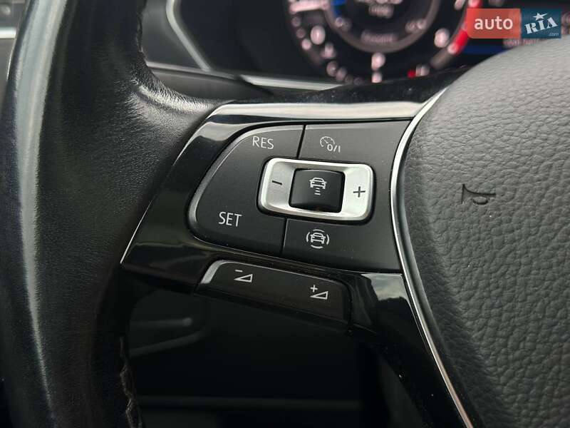 Внедорожник / Кроссовер Volkswagen Tiguan 2019 в Киеве