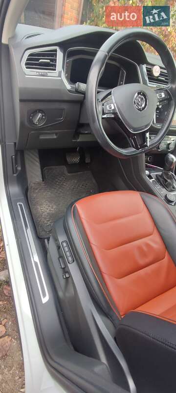 Внедорожник / Кроссовер Volkswagen Tiguan 2020 в Днепре фото 13 Внедорожник / Кроссовер Volkswagen Tiguan 2020 в Днепре