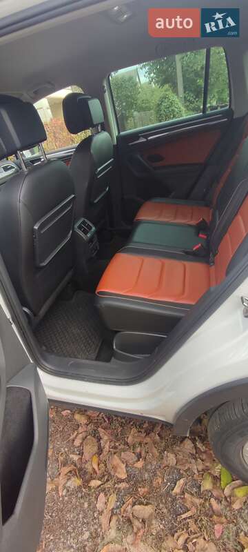 Внедорожник / Кроссовер Volkswagen Tiguan 2020 в Днепре фото 20 Внедорожник / Кроссовер Volkswagen Tiguan 2020 в Днепре