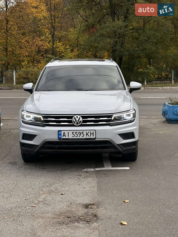 Позашляховик / Кросовер Volkswagen Tiguan 2018 в Броварах фото 24 Позашляховик / Кросовер Volkswagen Tiguan 2018 в Броварах