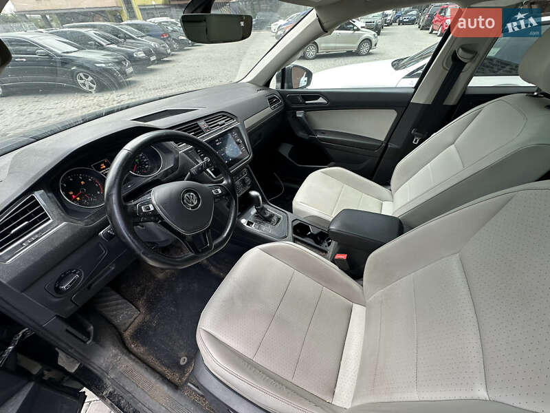 Внедорожник / Кроссовер Volkswagen Tiguan 2018 в Львове