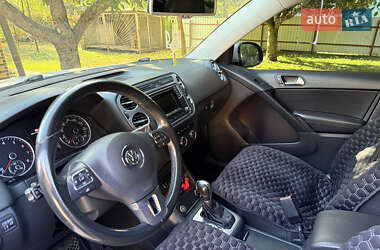 Внедорожник / Кроссовер Volkswagen Tiguan 2016 в 