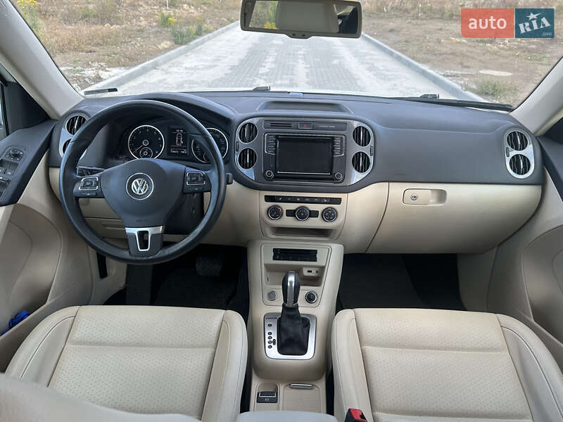 Внедорожник / Кроссовер Volkswagen Tiguan 2016 в Ровно фото 18 Внедорожник / Кроссовер Volkswagen Tiguan 2016 в Ровно