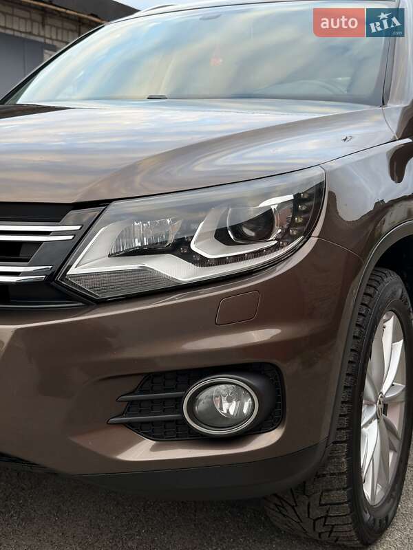 Позашляховик / Кросовер Volkswagen Tiguan 2013 в Києві