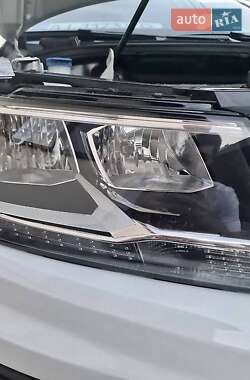 Внедорожник / Кроссовер Volkswagen Tiguan 2020 в 