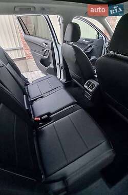 Внедорожник / Кроссовер Volkswagen Tiguan 2020 в 