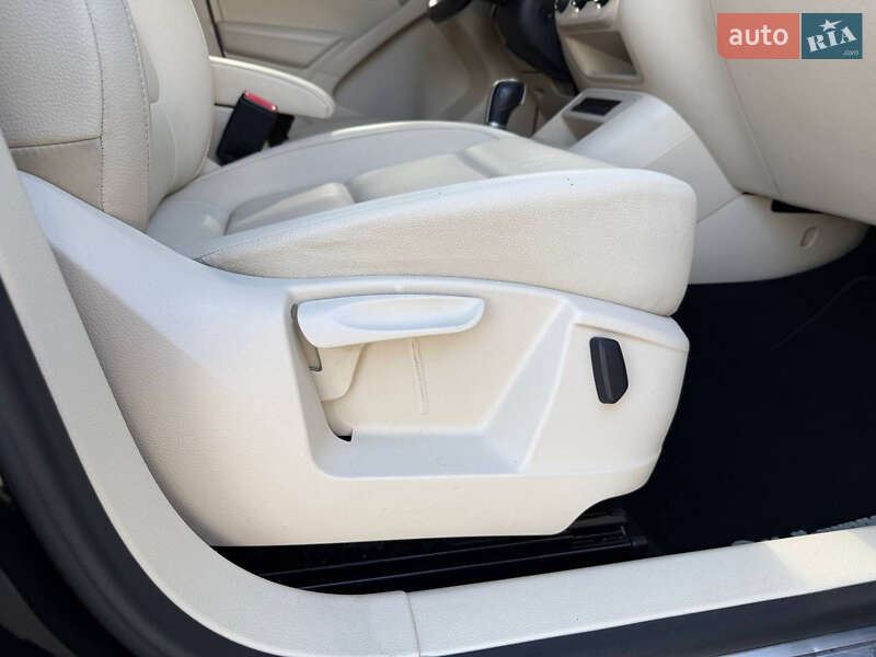 Позашляховик / Кросовер Volkswagen Tiguan 2015 в Стрию