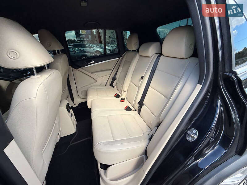 Позашляховик / Кросовер Volkswagen Tiguan 2015 в Стрию