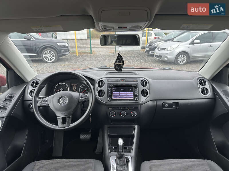 Внедорожник / Кроссовер Volkswagen Tiguan 2015 в Полтаве