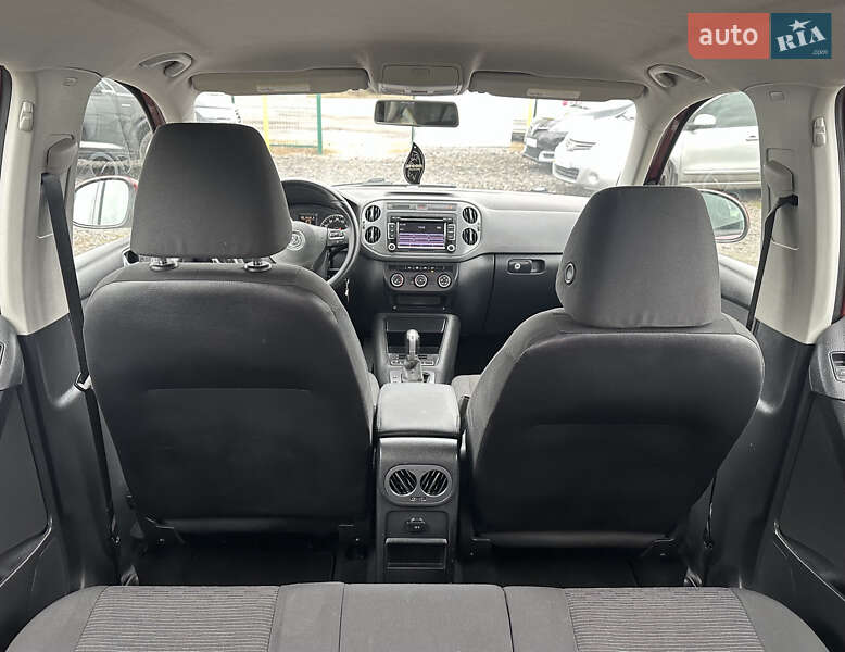 Внедорожник / Кроссовер Volkswagen Tiguan 2015 в Полтаве