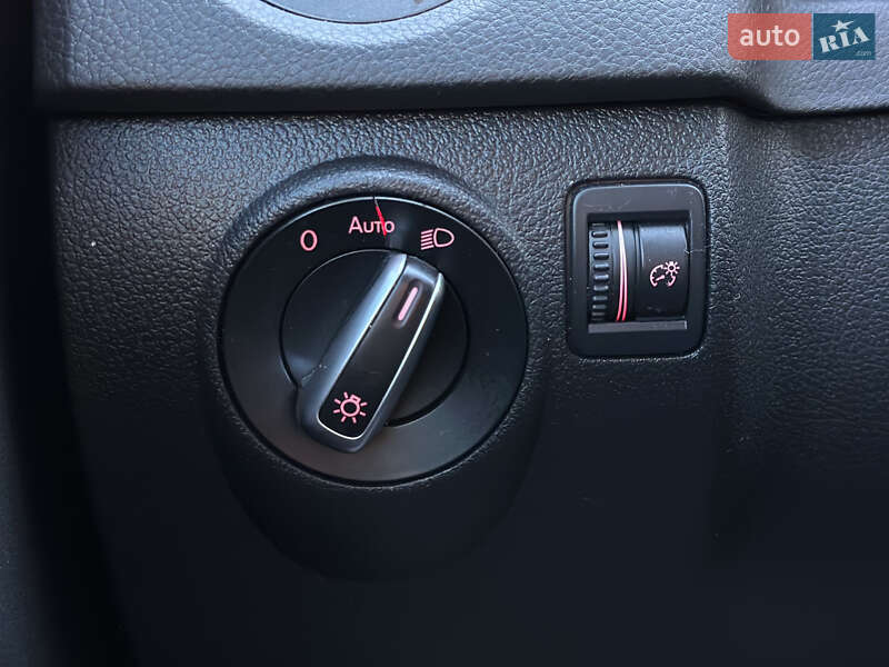 Позашляховик / Кросовер Volkswagen Tiguan 2016 в Шептицькому