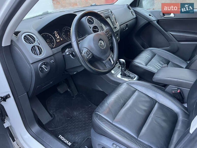 Позашляховик / Кросовер Volkswagen Tiguan 2017 в Луцьку фото 27 Позашляховик / Кросовер Volkswagen Tiguan 2017 в Луцьку
