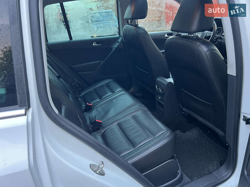 Позашляховик / Кросовер Volkswagen Tiguan 2017 в Луцьку фото 32 Позашляховик / Кросовер Volkswagen Tiguan 2017 в Луцьку
