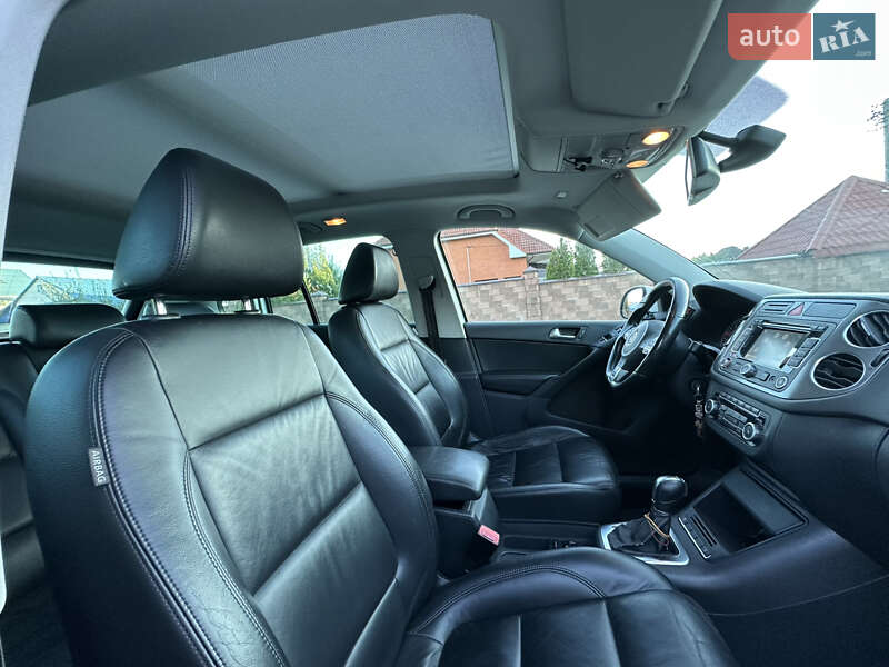 Позашляховик / Кросовер Volkswagen Tiguan 2010 в Луцьку фото 9 Позашляховик / Кросовер Volkswagen Tiguan 2010 в Луцьку