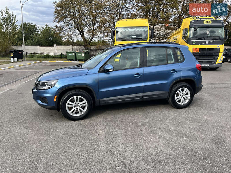 Позашляховик / Кросовер Volkswagen Tiguan 2016 в Василькові