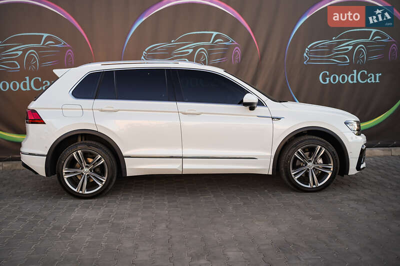 Внедорожник / Кроссовер Volkswagen Tiguan 2016 в Луцке