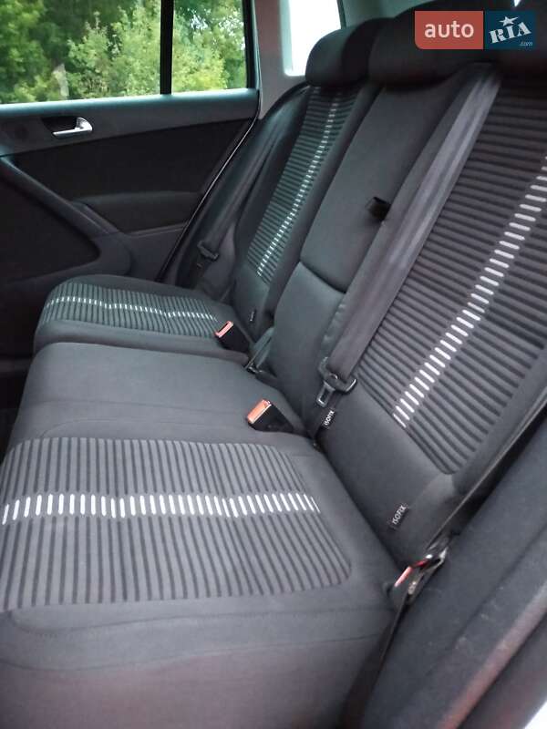Позашляховик / Кросовер Volkswagen Tiguan 2010 в Тернополі