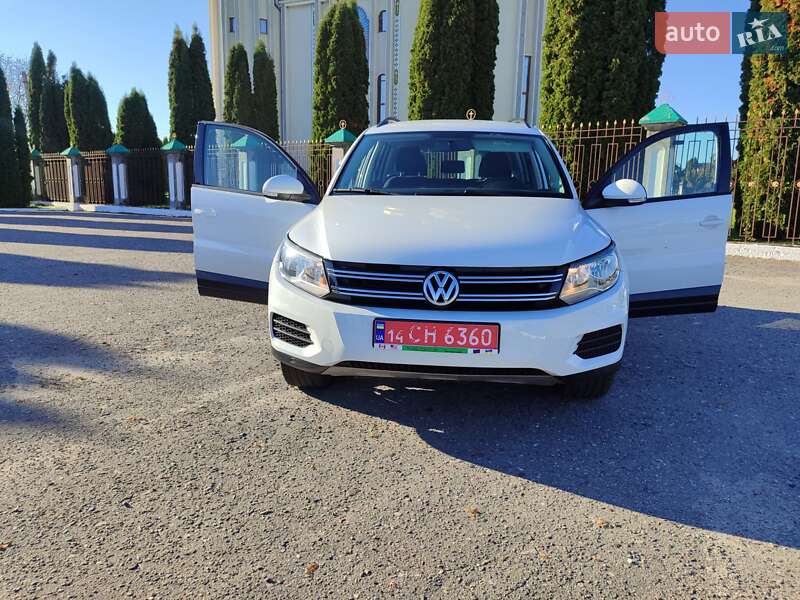 Внедорожник / Кроссовер Volkswagen Tiguan 2017 в Дубно