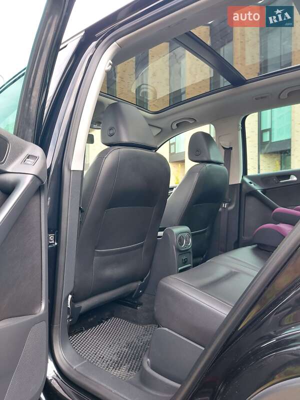 Внедорожник / Кроссовер Volkswagen Tiguan 2013 в Хмельницком