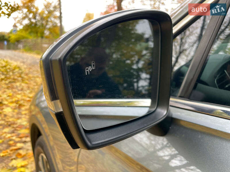 Внедорожник / Кроссовер Volkswagen Tiguan 2017 в Киеве фото 27 Внедорожник / Кроссовер Volkswagen Tiguan 2017 в Киеве