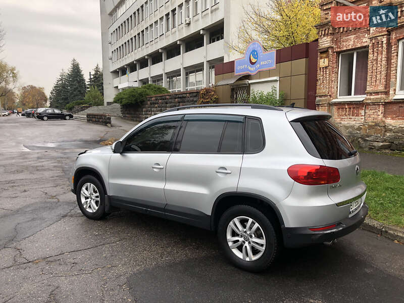 Внедорожник / Кроссовер Volkswagen Tiguan 2015 в Кременчуге фото 6 Внедорожник / Кроссовер Volkswagen Tiguan 2015 в Кременчуге