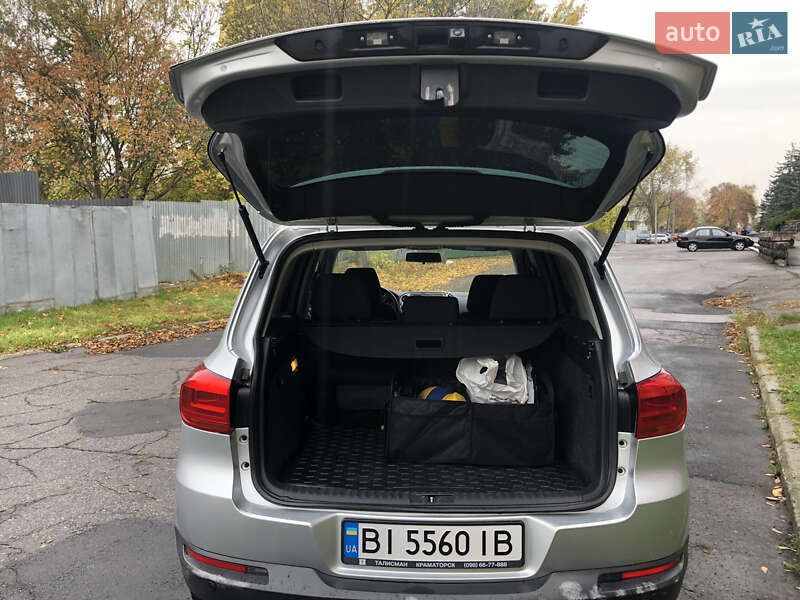 Внедорожник / Кроссовер Volkswagen Tiguan 2015 в Кременчуге фото 16 Внедорожник / Кроссовер Volkswagen Tiguan 2015 в Кременчуге