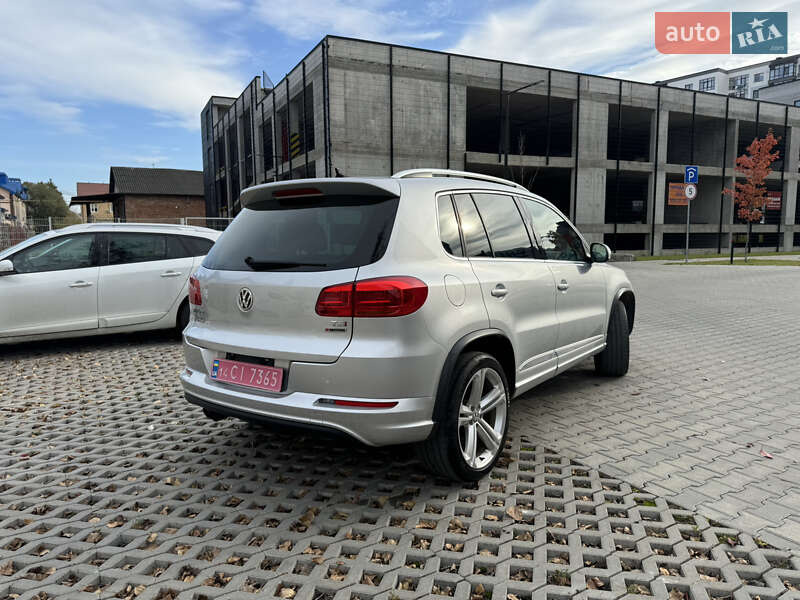 Внедорожник / Кроссовер Volkswagen Tiguan 2016 в Ивано-Франковске