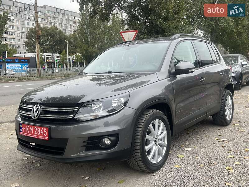 Позашляховик / Кросовер Volkswagen Tiguan 2015 в Дніпрі