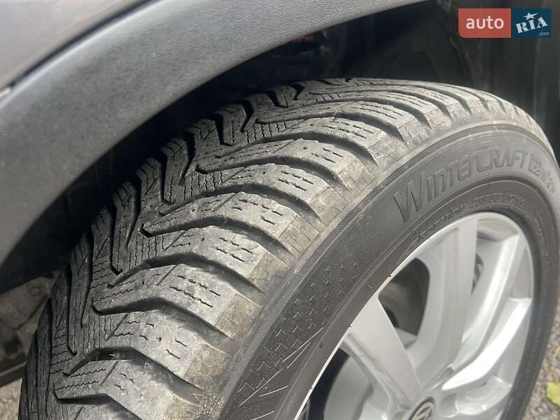 Позашляховик / Кросовер Volkswagen Tiguan 2015 в Дніпрі