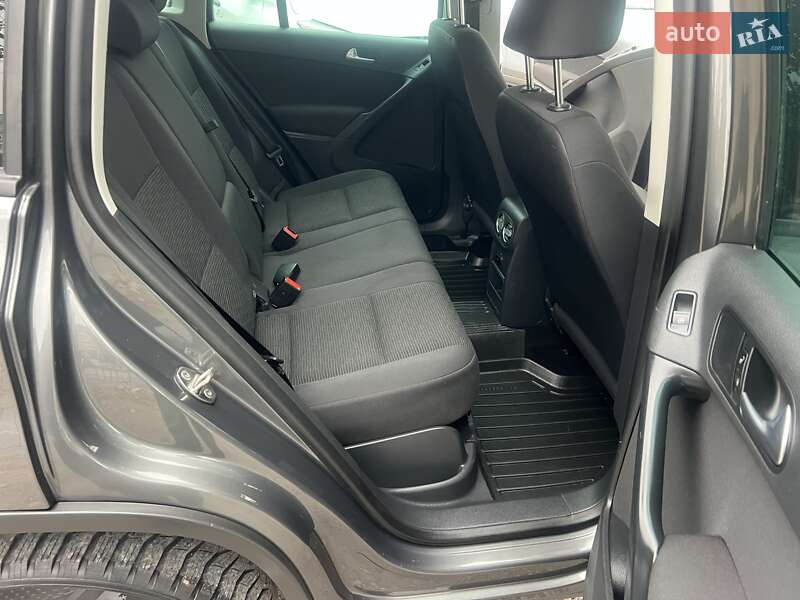 Позашляховик / Кросовер Volkswagen Tiguan 2015 в Дніпрі