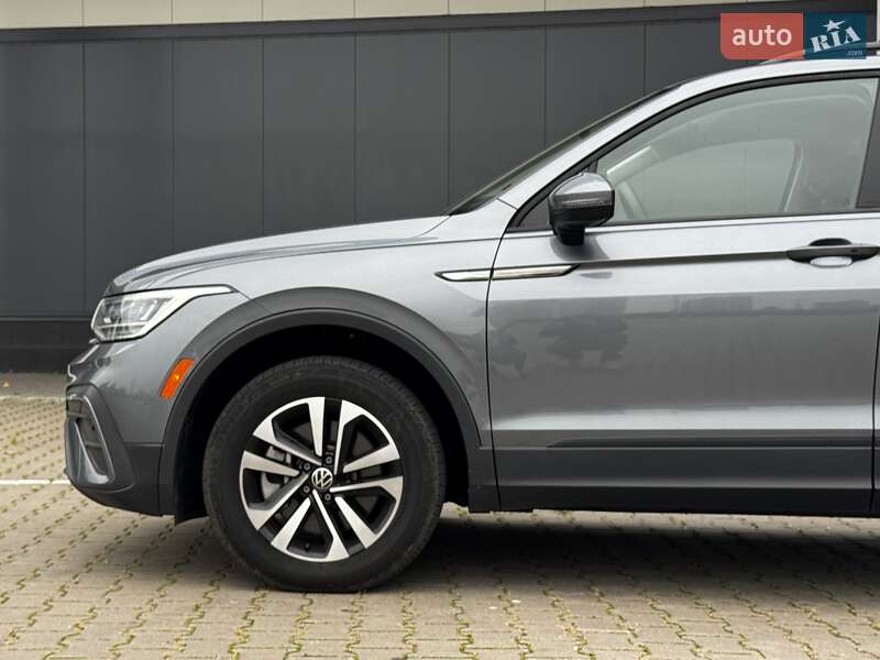 Внедорожник / Кроссовер Volkswagen Tiguan 2022 в Киеве