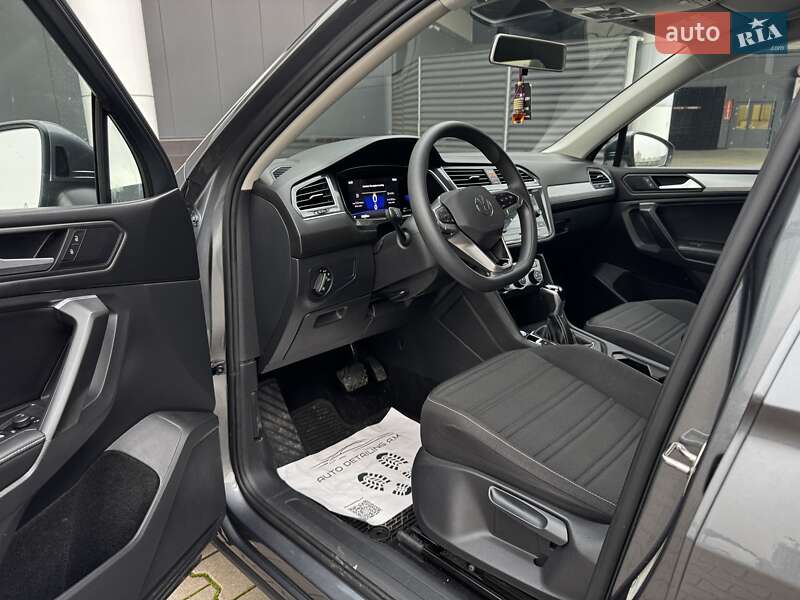 Внедорожник / Кроссовер Volkswagen Tiguan 2022 в Киеве