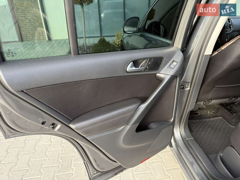 Внедорожник / Кроссовер Volkswagen Tiguan 2015 в Тернополе