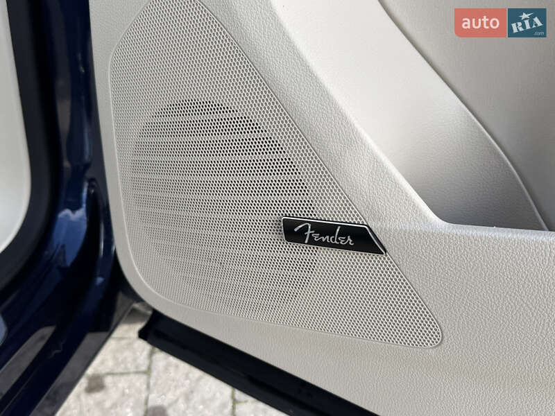 Позашляховик / Кросовер Volkswagen Tiguan 2015 в Стрию