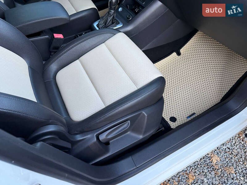 Внедорожник / Кроссовер Volkswagen Tiguan 2016 в Стрые