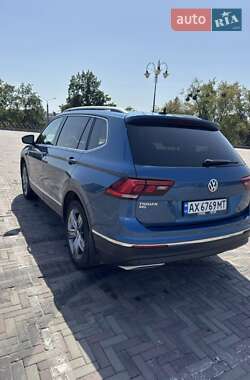 Внедорожник / Кроссовер Volkswagen Tiguan 2020 в 